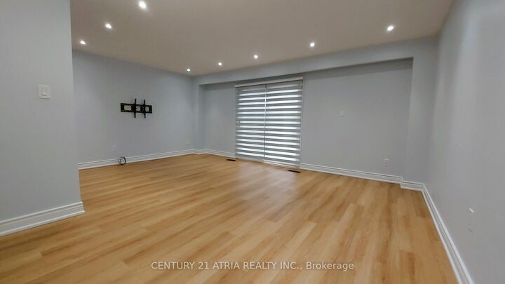 Property Photo:  143 Purpledusk Trail  ON M1E 4C9 