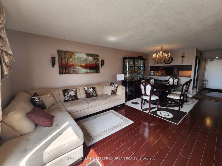 Property Photo:  10 Martha Eaton Way 1609  ON M6M 5B3 