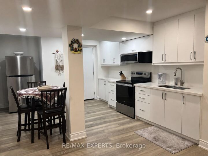 Property Photo:  17 Anderson Cove Trail E Basement  ON L7B 0A3 