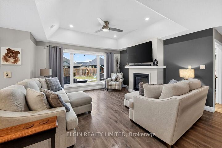 Property Photo: 40 Glengariff Drive ON N5P 3T2