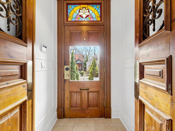 Property Photo: 328 Wellesley Street E ON M4X 1H3
