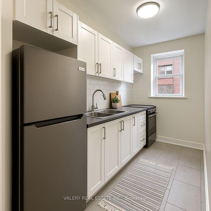 Property Photo:  391 Sherbourne Street 106  ON M4X 1K4 