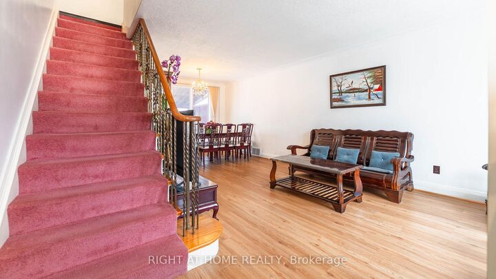 82 Tower Drive — photo 1
