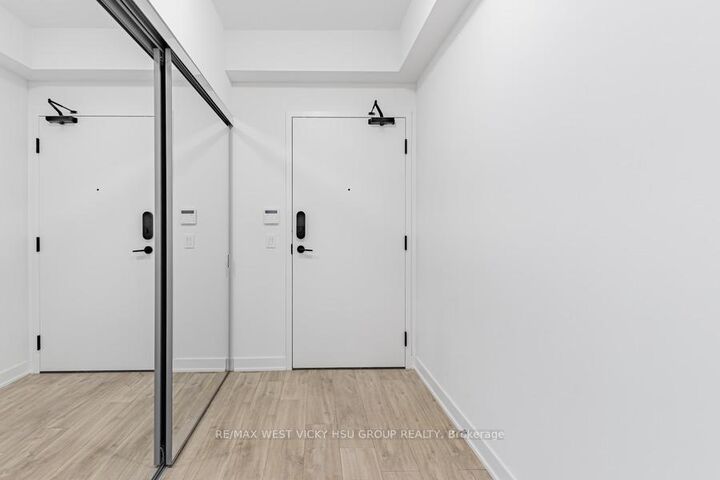 Property Photo: 100 Dalhousie Street 3301 ON M5B 0C7