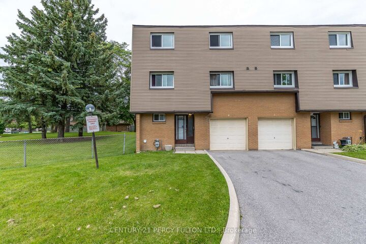 Property Photo:  1415 Fieldlight Boulevard #4  ON L1V 2S3 