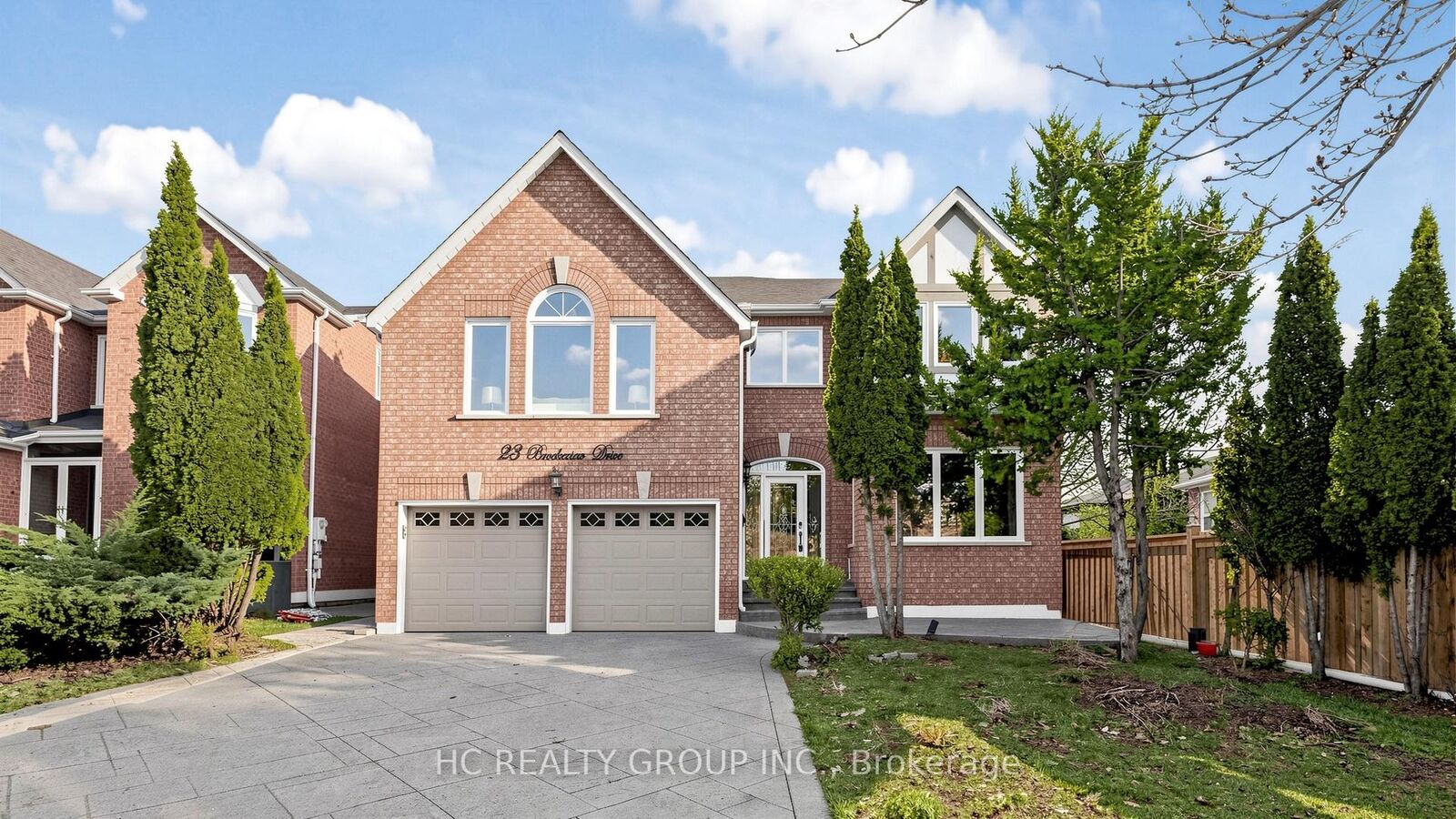 Photo de la propriété:  23 Brookeview Drive  ON L4G 6N1 
