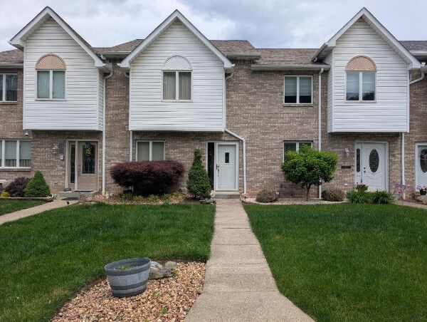 Property Photo:  275 Huntingdon Ave  PA 15642 