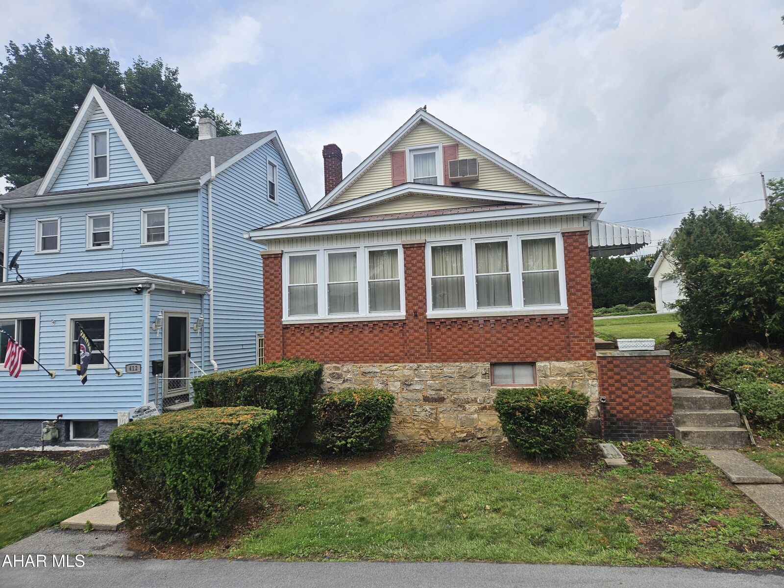 Property Photo:  410 Grant Avenue  PA 16602 
