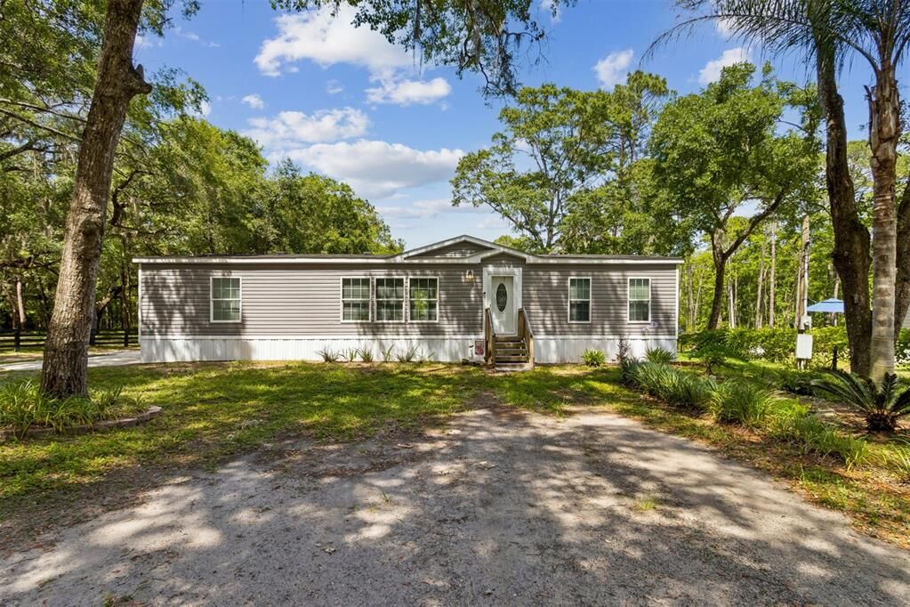 Property Photo:  86158 Lofton Court  FL 32097 