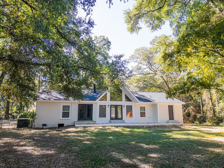 Property Photo:  707 Creekside Drive  GA 31763 