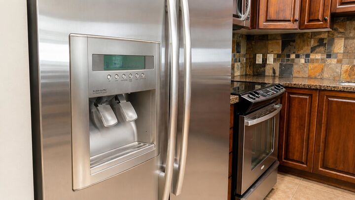 Property Photo: 9060 Birch Street 302 BC V2P 4N4