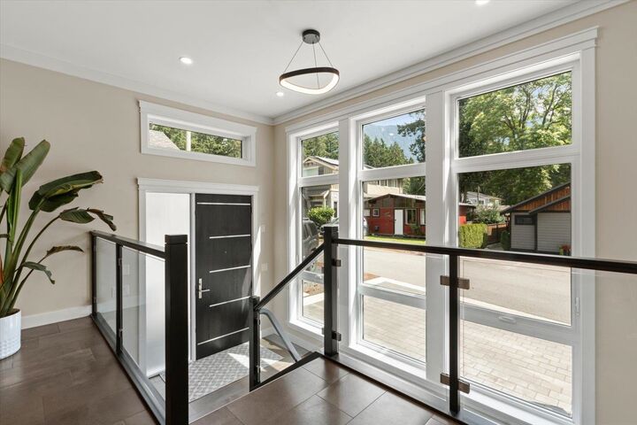 Property Photo: 413 Maple Street BC V2R 4Z3