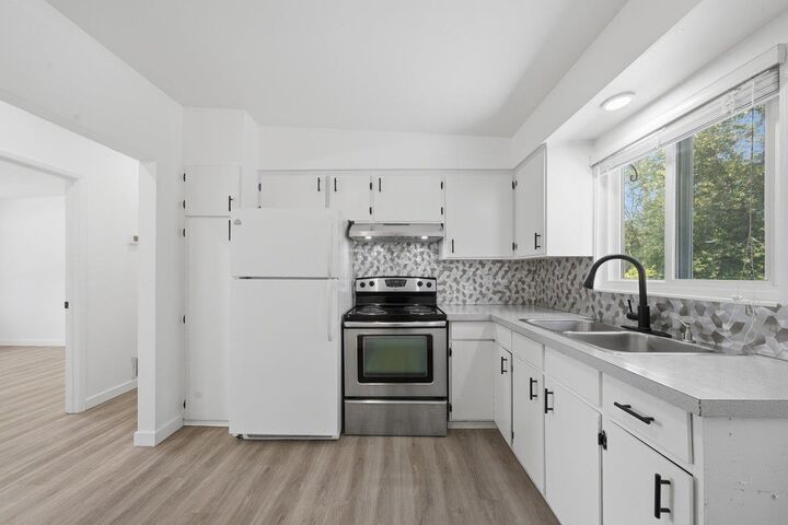 Property Photo: 3654 St. Thomas Street BC V3B 2Y8