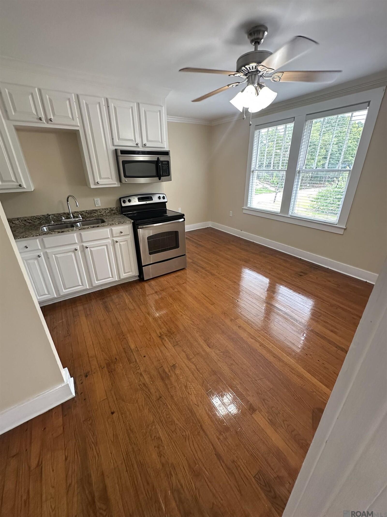 Property Photo:  970 North #3  LA 70802 