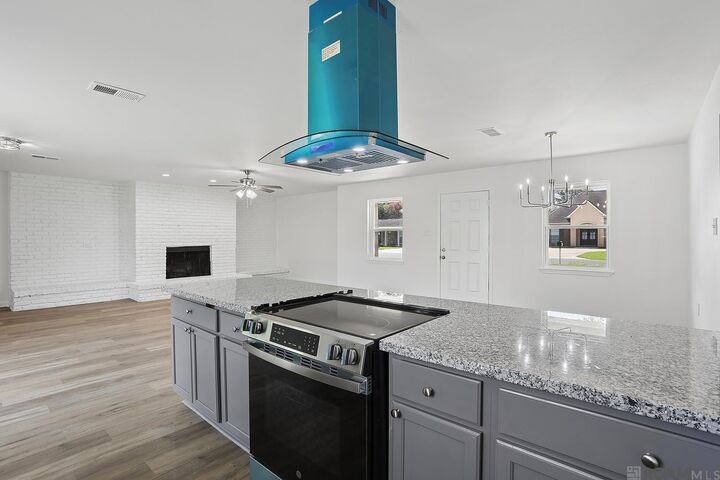 Property Photo: 2383 St Mark Ct LA 70346