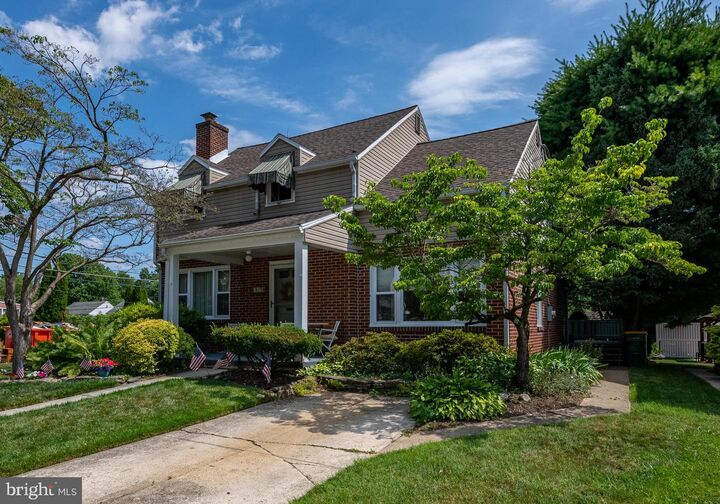 Property Photo:  415 Lawrence Avenue  PA 19609 