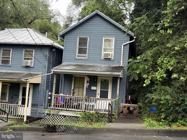 Property Photo:  211, 213-215 E Clifford Street  VA 22601 