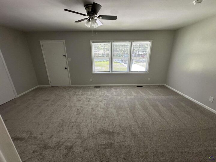 Property Photo: 1021 Greenwood Dr GA 31069-0000