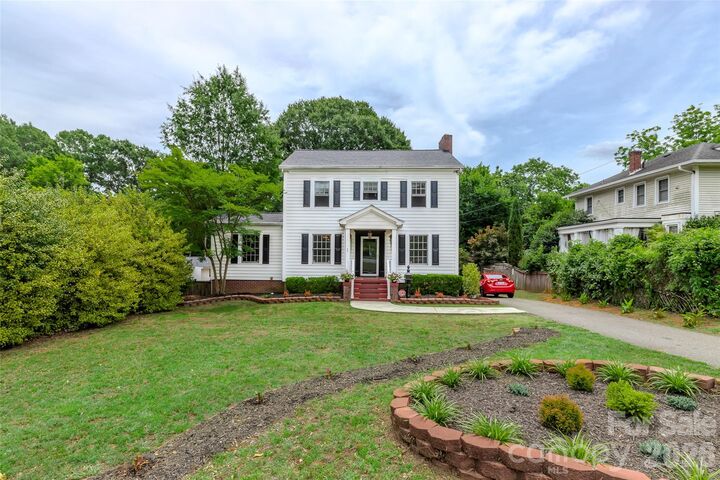 Property Photo:  1310 S York Road  NC 28052 