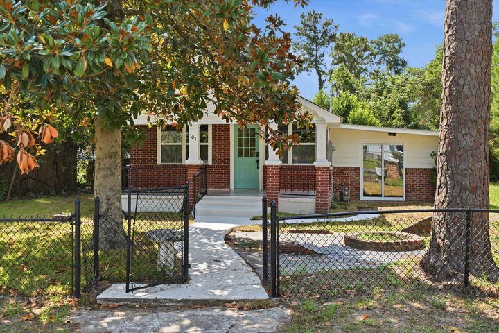 Property Photo:  107 Grant Street  SC 29488 