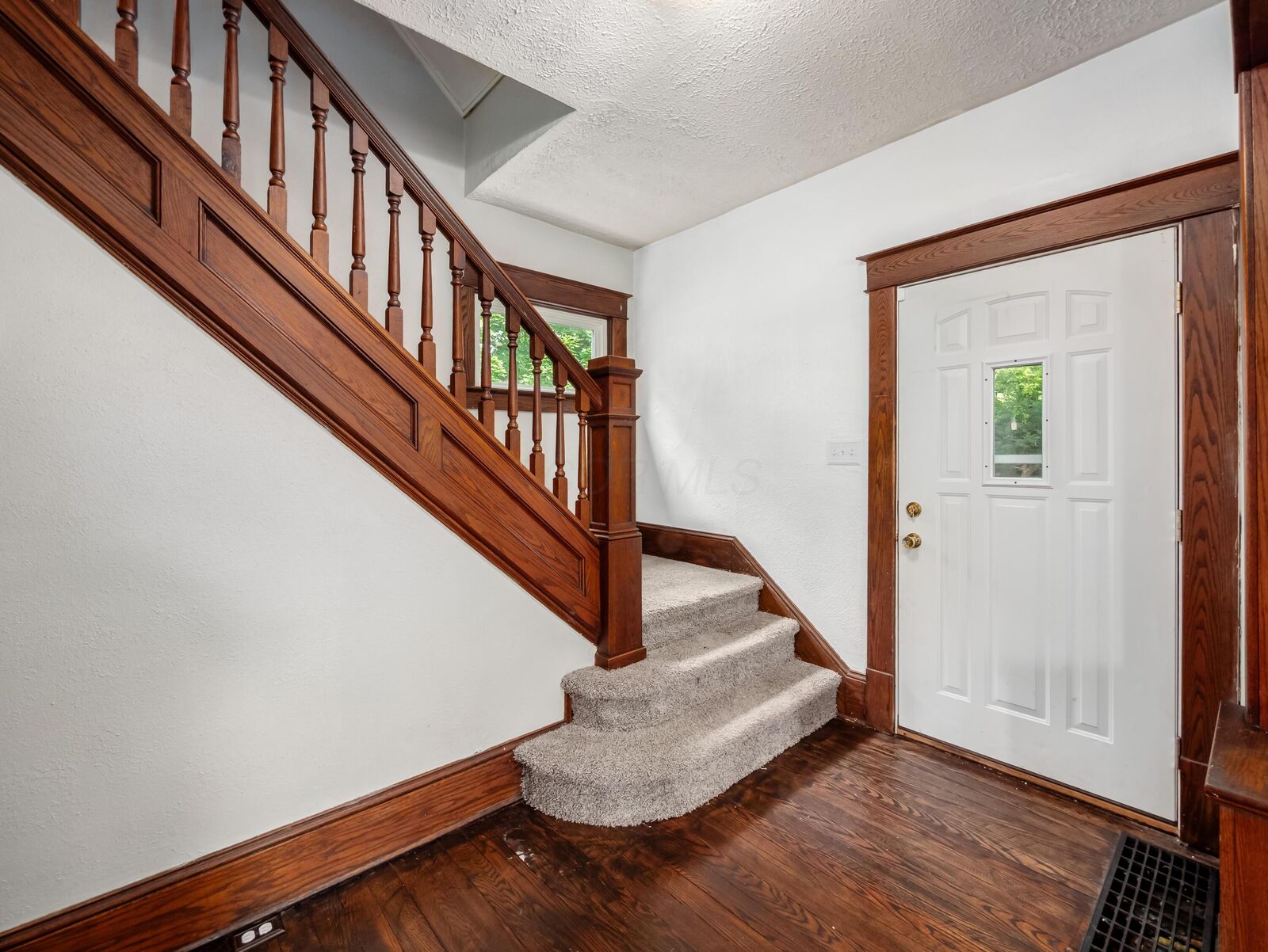 Property Photo: 118 E Burgess Street OH 43050
