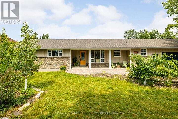 Property Photo:  174 Lloydalex Crescent  ON K0A 1L0 