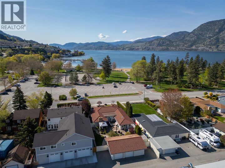 Property Photo: 115 Elm Avenue BC V2A 3W1