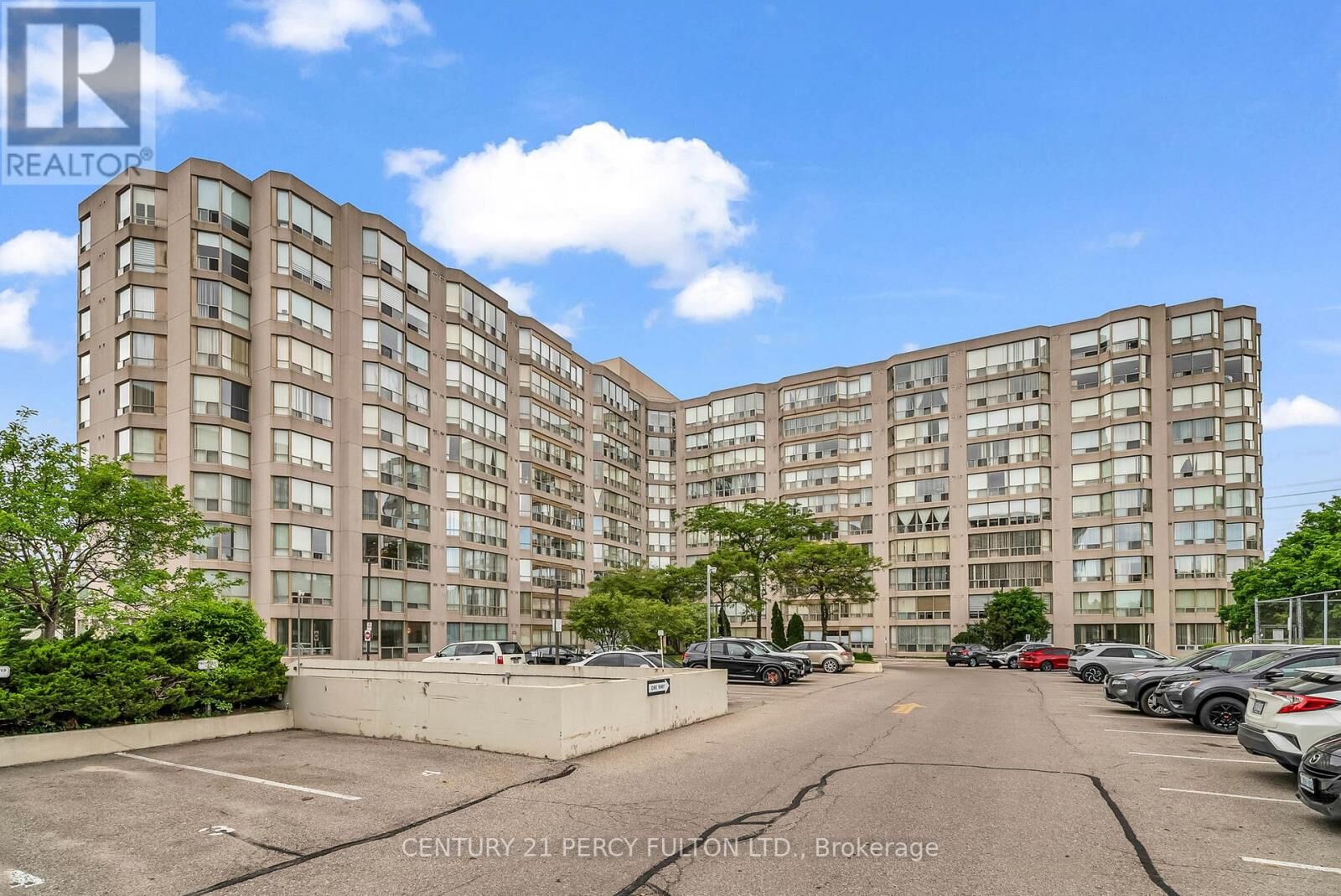 Property Photo:  309 Major Mackenzie Avenue  ON L4V 9Y5 
