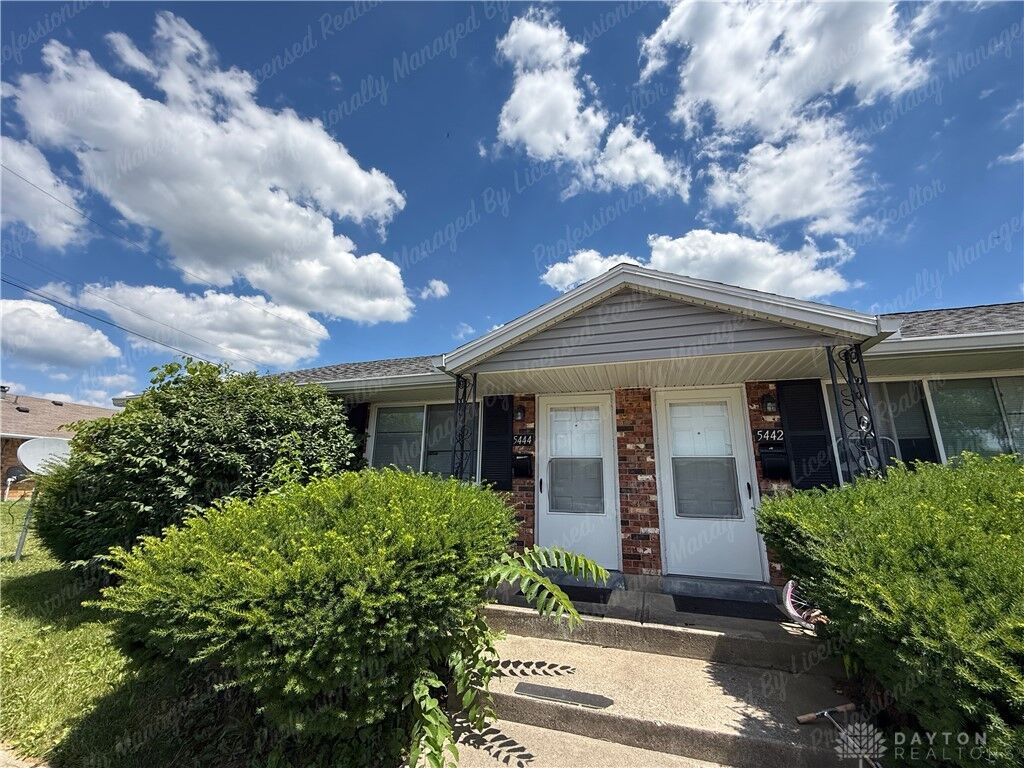 Property Photo:  5444 Bellefontaine  OH 45424 