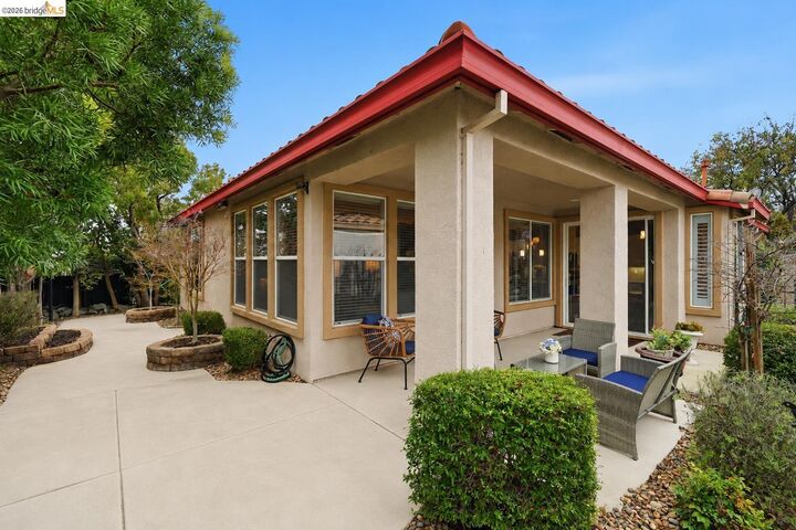 Property Photo:  518 American Falls Drive  CA 94571 