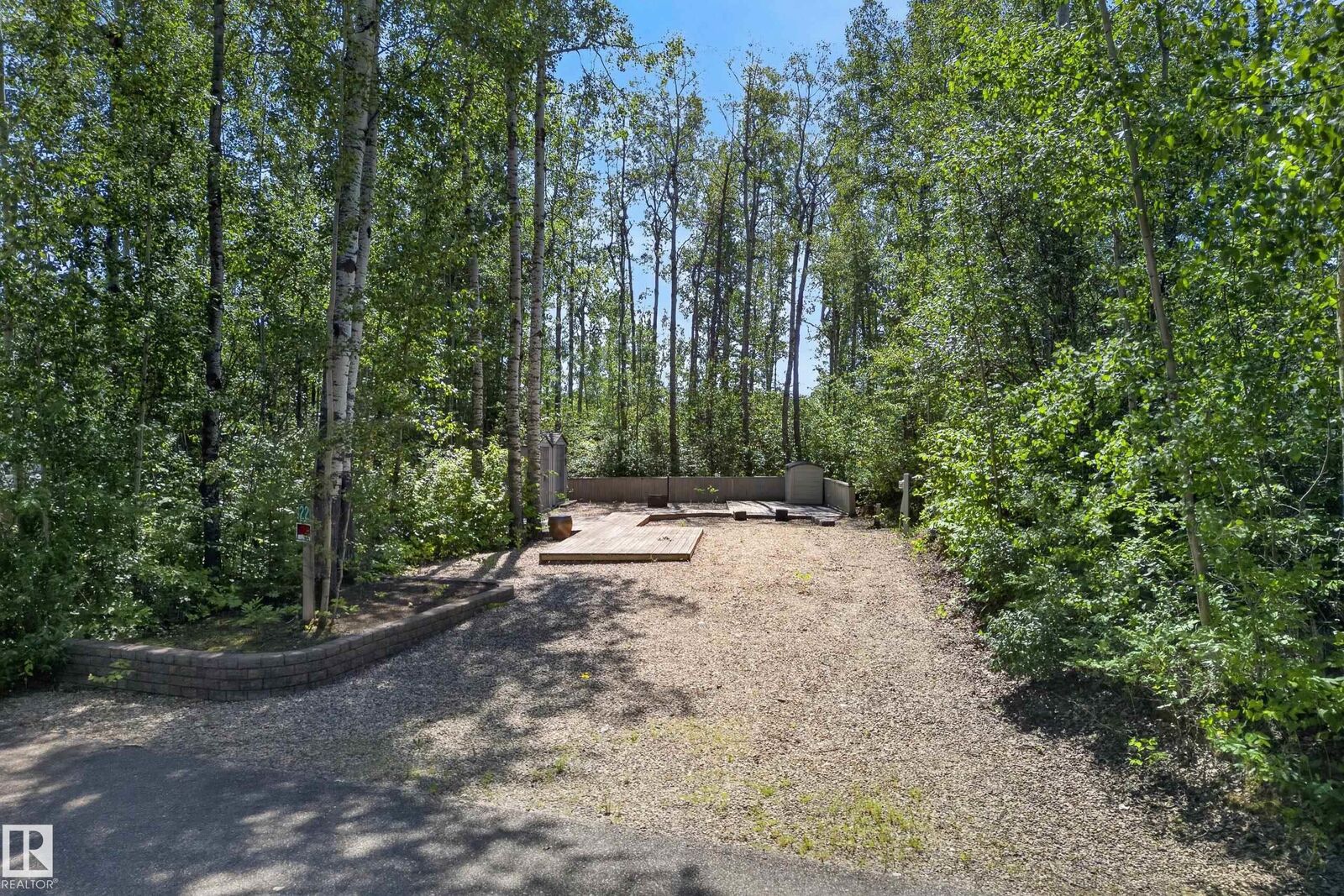 Property Photo:  53213 Hghway 31 22  AB T0E 2B0 