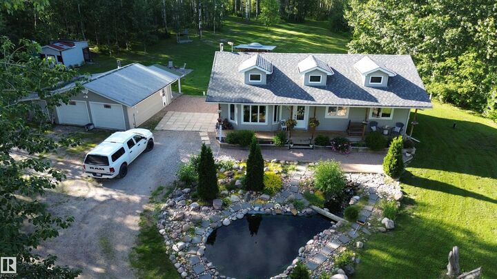 Property Photo:  53304 Rge Road 30 132  AB T7Y 0E2 
