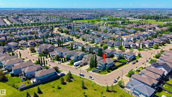 Property Photo: 512 59 Street SW AB T6X 0E9