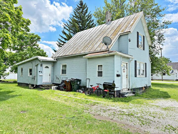 Property Photo: 253 4th Avenue OH 44883