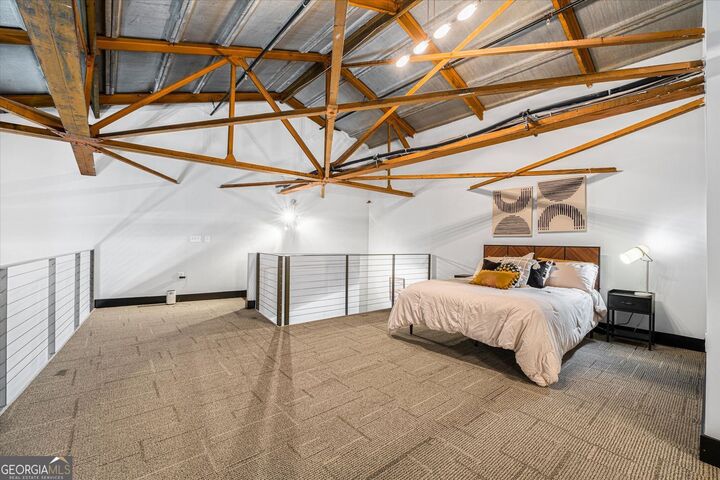 Property Photo:  600 College Street 112  GA 30354 