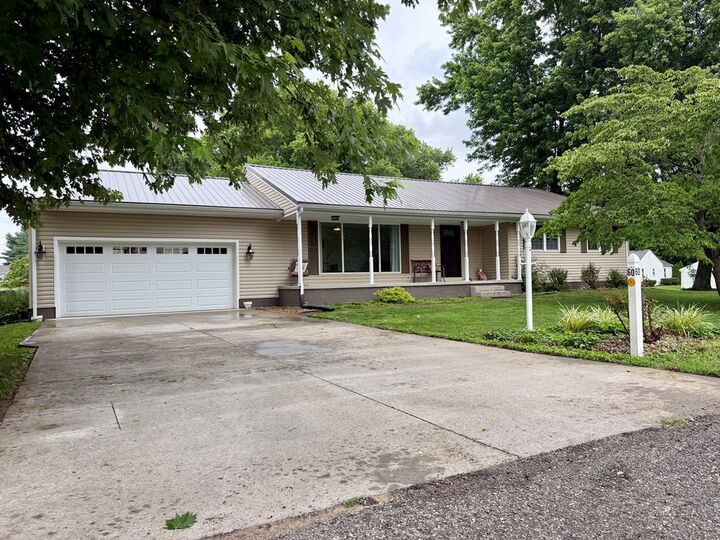 Property Photo:  60 8th Street  KY 41175 