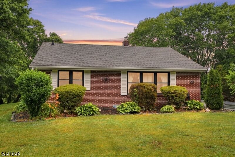 Property Photo:  20 Poplar Rd  NJ 08551 