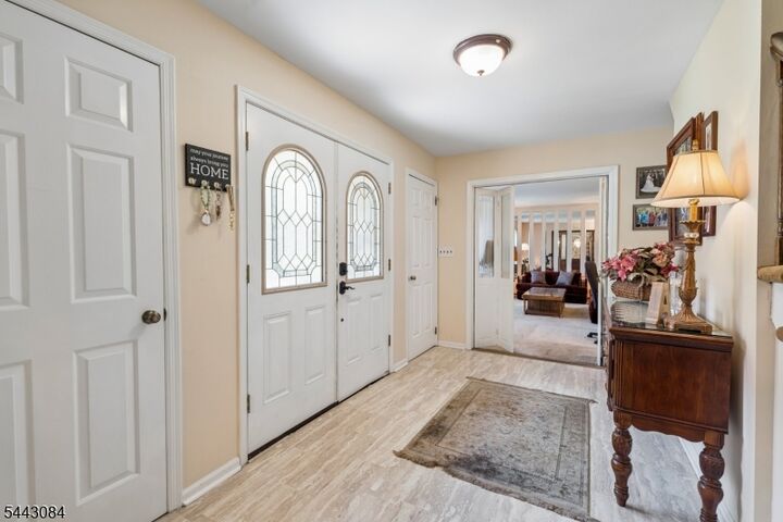Property Photo:  39 Robin Hood Way  NJ 07470 