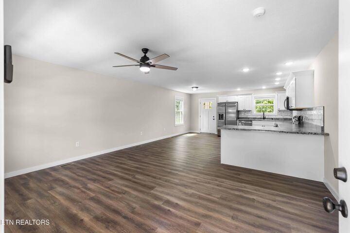 Property Photo:  391 Summit Drive  TN 37870 