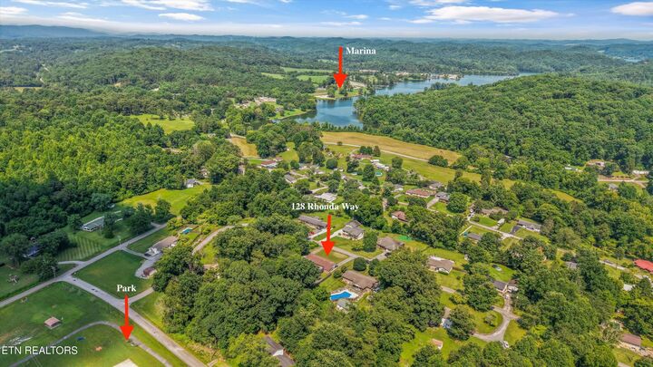 Property Photo:  128 Rhonda Way  TN 37854 