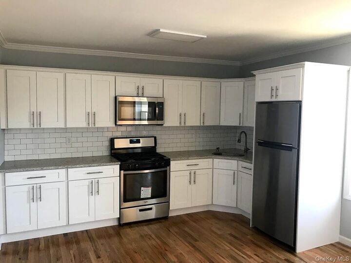 Property Photo:  236 W Montauk Highway W 1E  NY 11757 