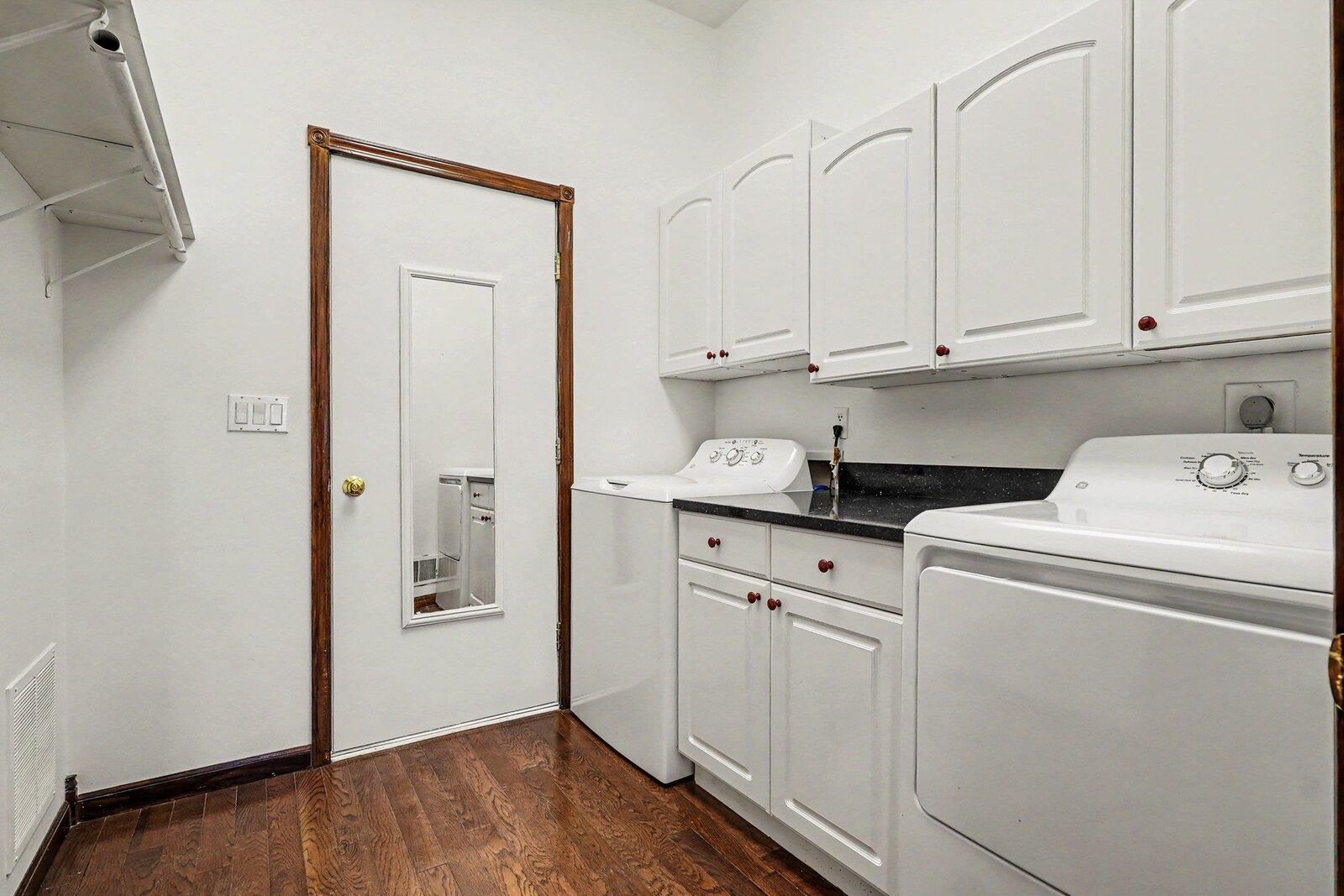 Property Photo: 1301 Janice MI 48612