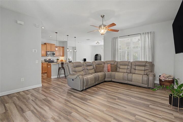 Property Photo: 10634 Lucaya Drive FL 33647