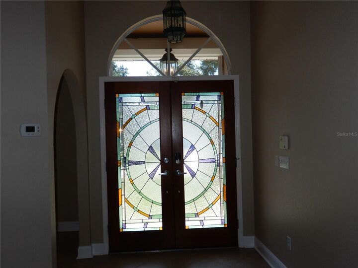 Property Photo: 626 7th Avenue N FL 33715