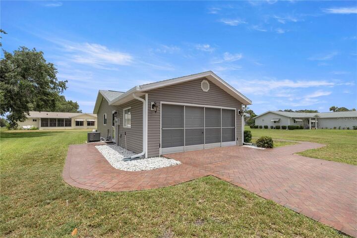 Property Photo:  17571 SE 105th Terrace  FL 34491 
