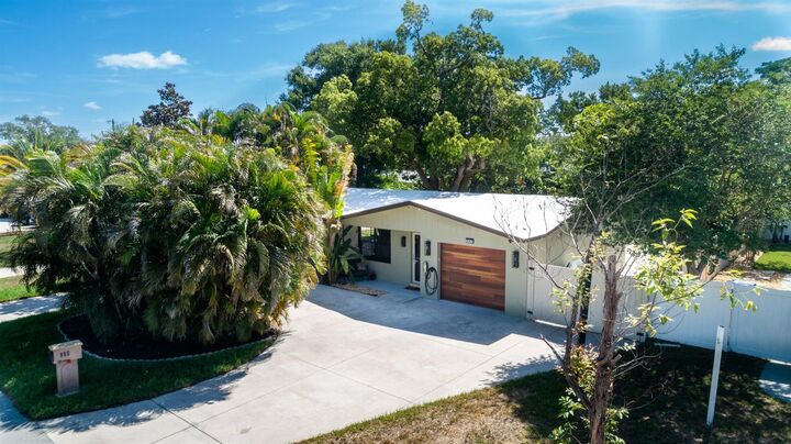 Property Photo:  995 Emerson Drive  FL 34698 