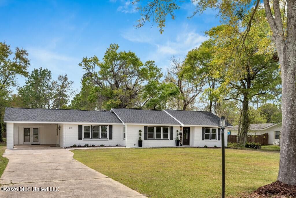 Property Photo:  211 47th Street  MS 39507 