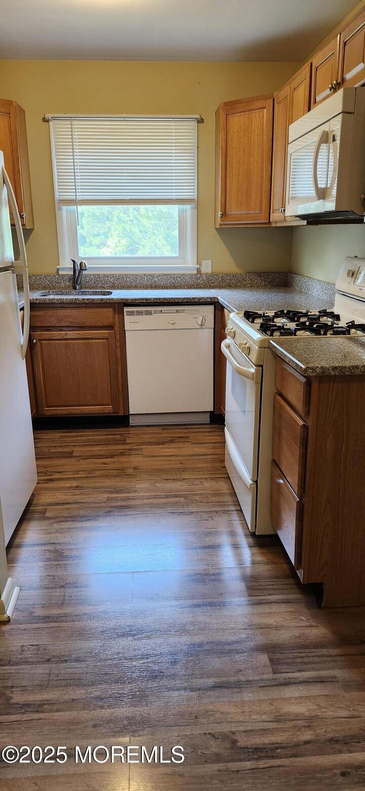 Property Photo:  19 Scotch Pine Drive  NJ 08087 