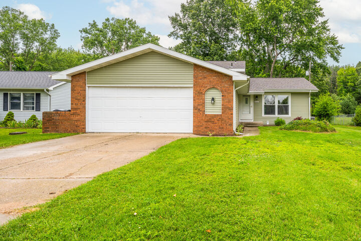 Property Photo:  4633 Vista Drive  MI 49106 