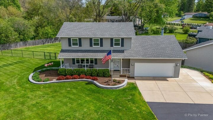 Property Photo:  37W150 Olwin Drive  IL 60124 